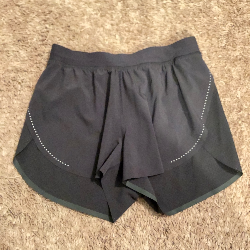 Lululemon Find Your Pace high rise lined Short